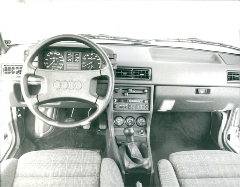 Audi 80 GTE - Vintage Photograph