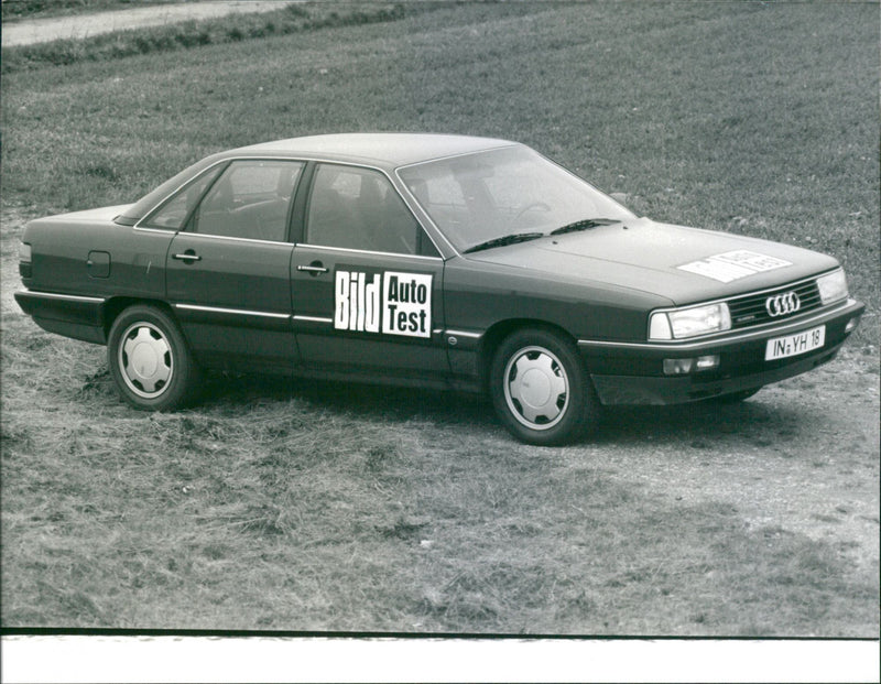Audi 200 Turbo - Vintage Photograph