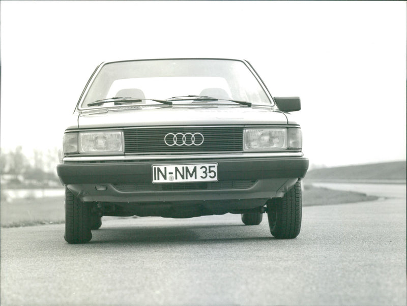 Audi 80GL Diesel - Vintage Photograph
