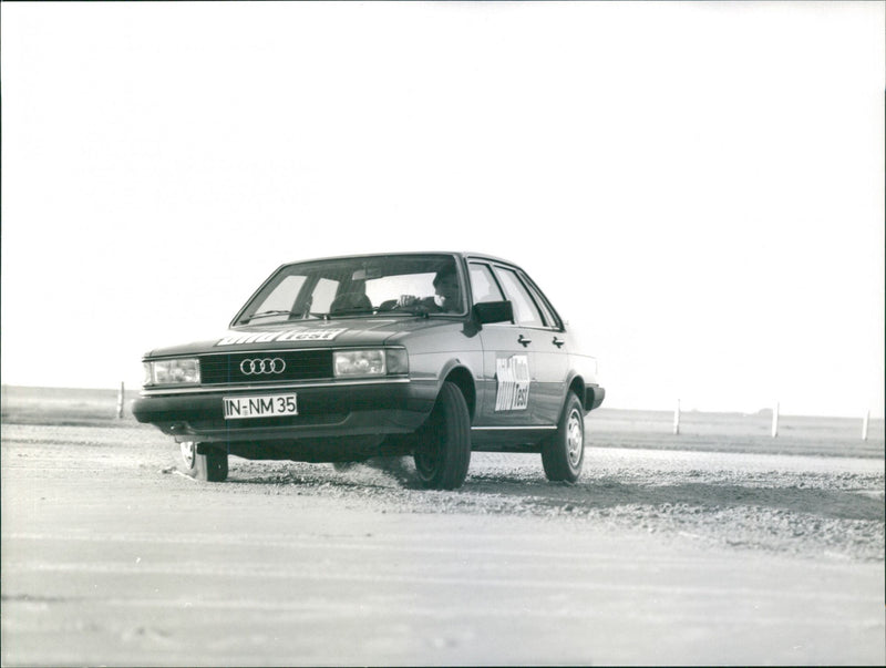 Audi 80GL Diesel - Vintage Photograph
