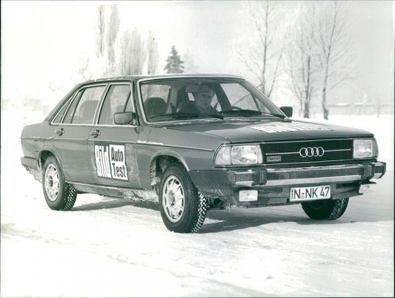 Audi 100 CD - Vintage Photograph