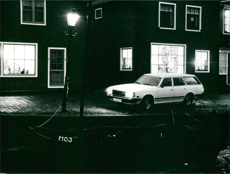 1980 Mazda 929 L Variabel - Vintage Photograph