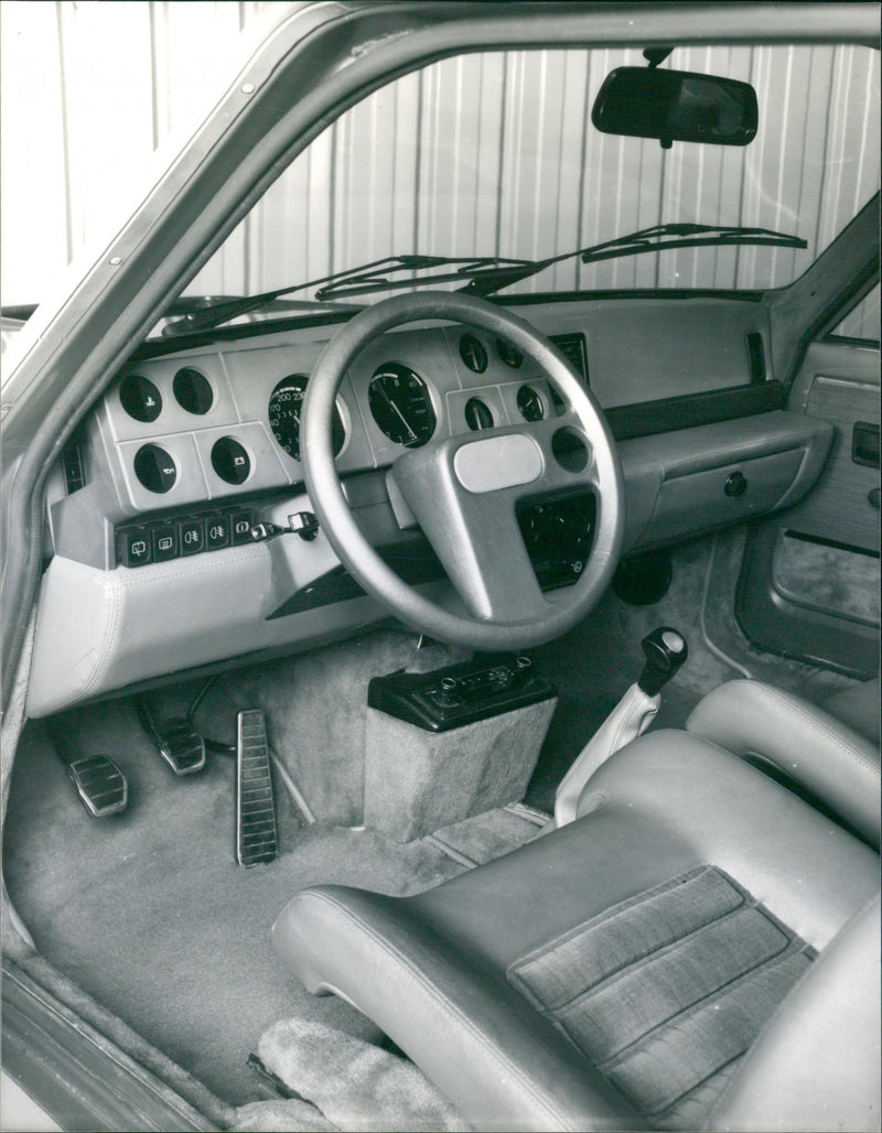 Renault 5 Turbo - Vintage Photograph