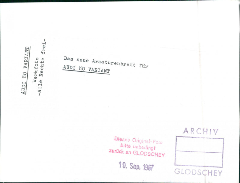 Audi 80 Variant - Vintage Photograph