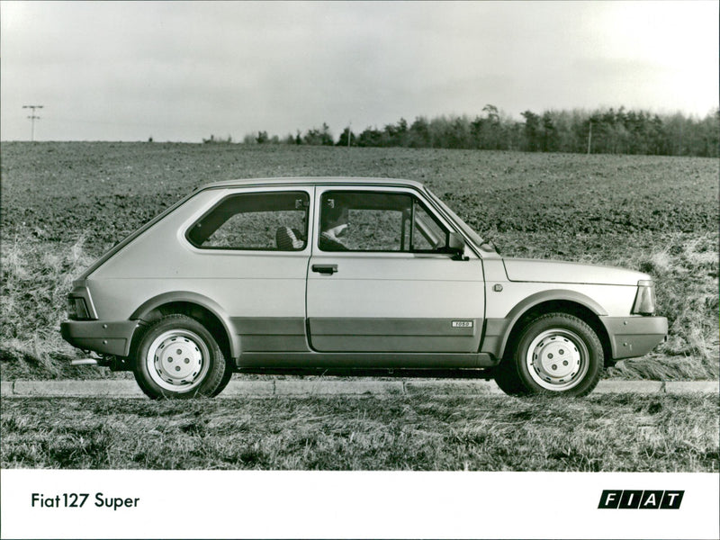 Fiat 127 Super - Vintage Photograph