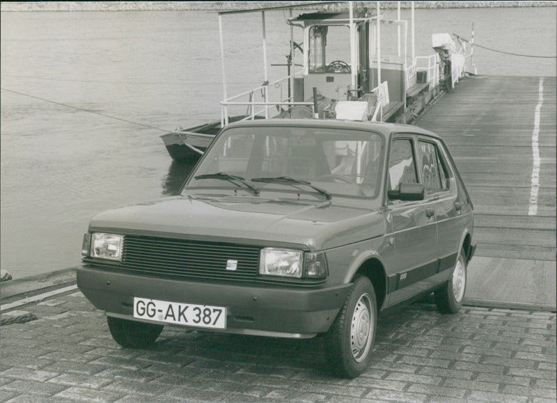 Seat Fura - Vintage Photograph