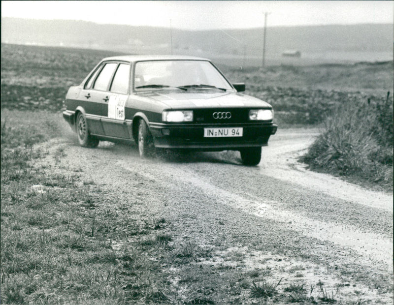 Audi 80 GT 1986 - Vintage Photograph