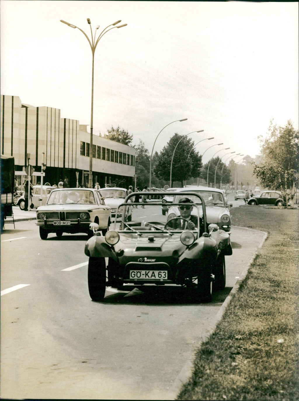 EMPI imp Dune Buggy, Revell H-1246 (1970) Vintage Photograph