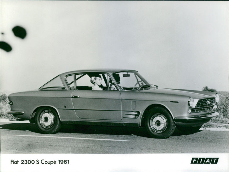 Fiat 2300 S Coupé 1961 - Vintage Photograph