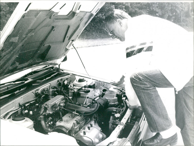Mazda 323 GTX 1.6i - Vintage Photograph