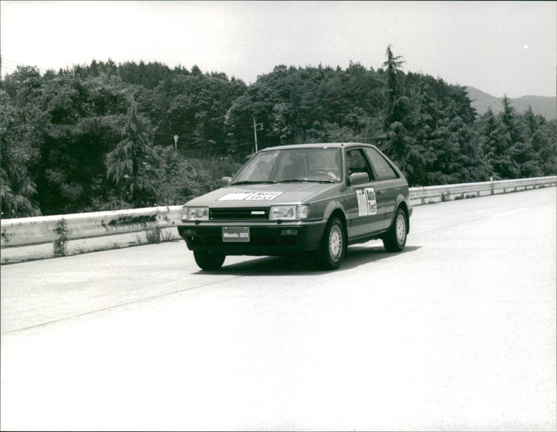 Mazda 323 GTX 1.6i - Vintage Photograph
