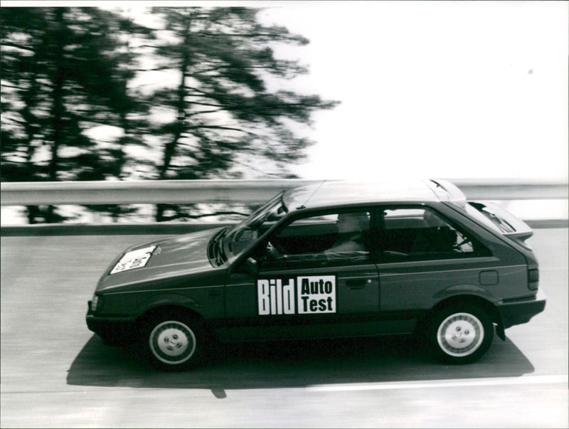 Mazda 323 GTX 1.6i - Vintage Photograph
