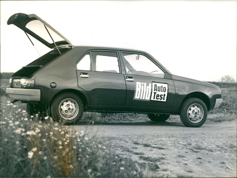 Renault - Vintage Photograph