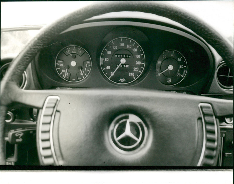 Mercedes-Benz W123 - Vintage Photograph