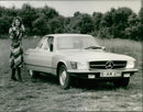 1972 Mercedes-Benz SLC-Coupé der Baureihe 107 - Vintage Photograph