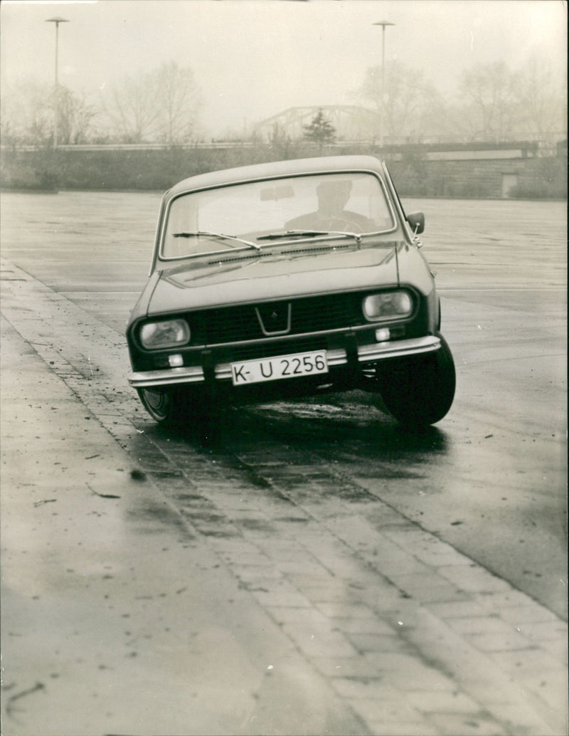 Renault - Vintage Photograph