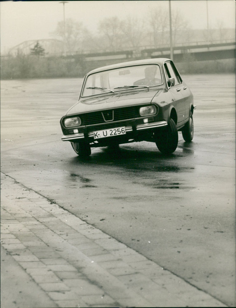 Renault - Vintage Photograph