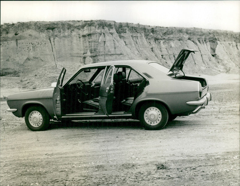 Chrysler. - Vintage Photograph