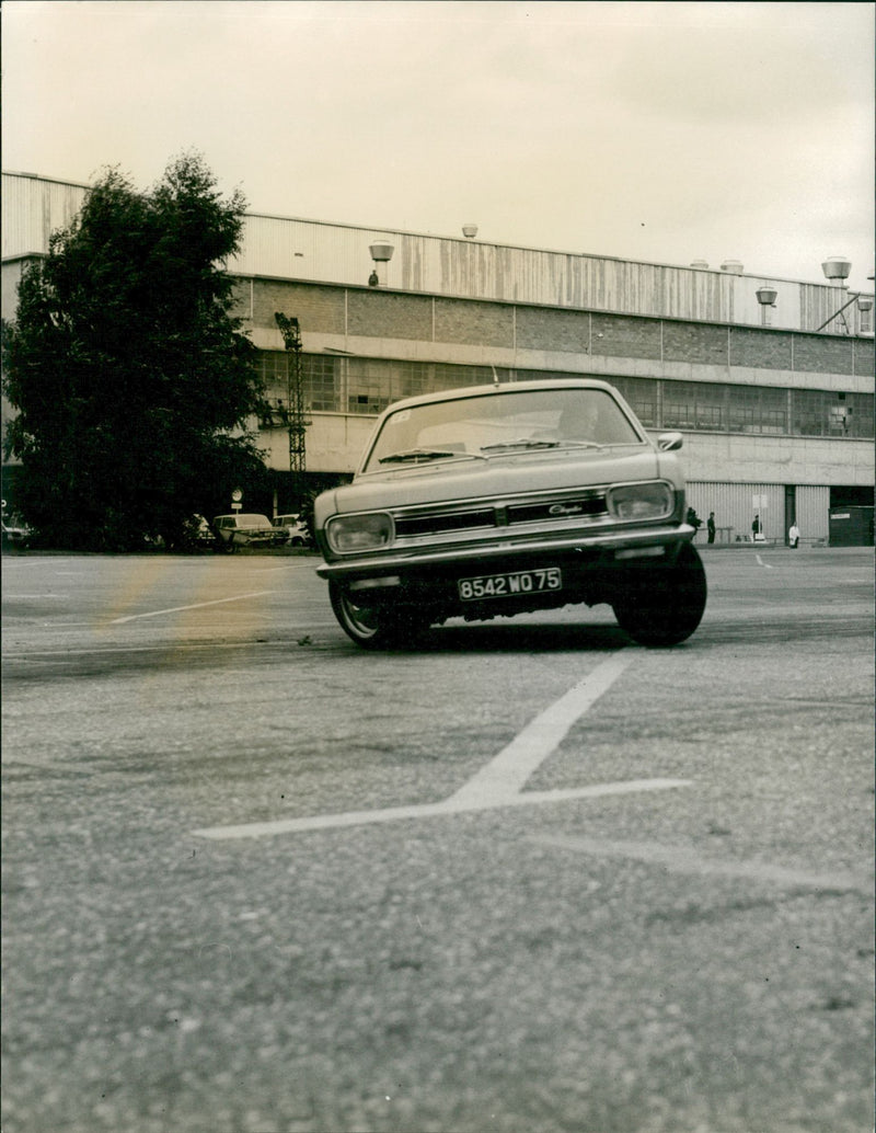 Chrysler. - Vintage Photograph