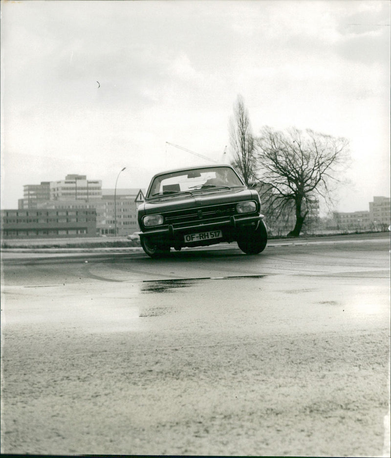 Chrysler. - Vintage Photograph