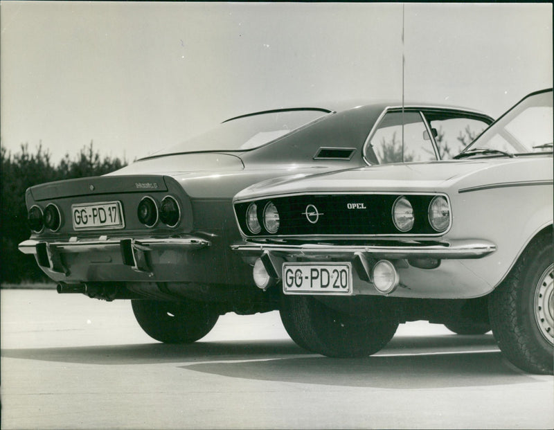 Opel Manta S - Vintage Photograph