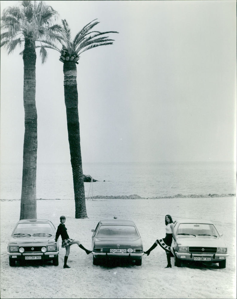 Opel Varius - Vintage Photograph