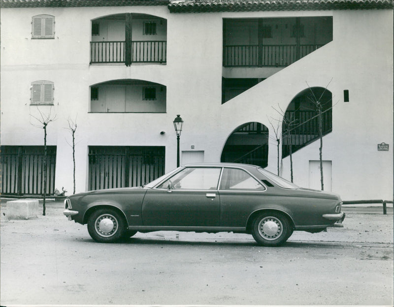 Opel Varius - Vintage Photograph