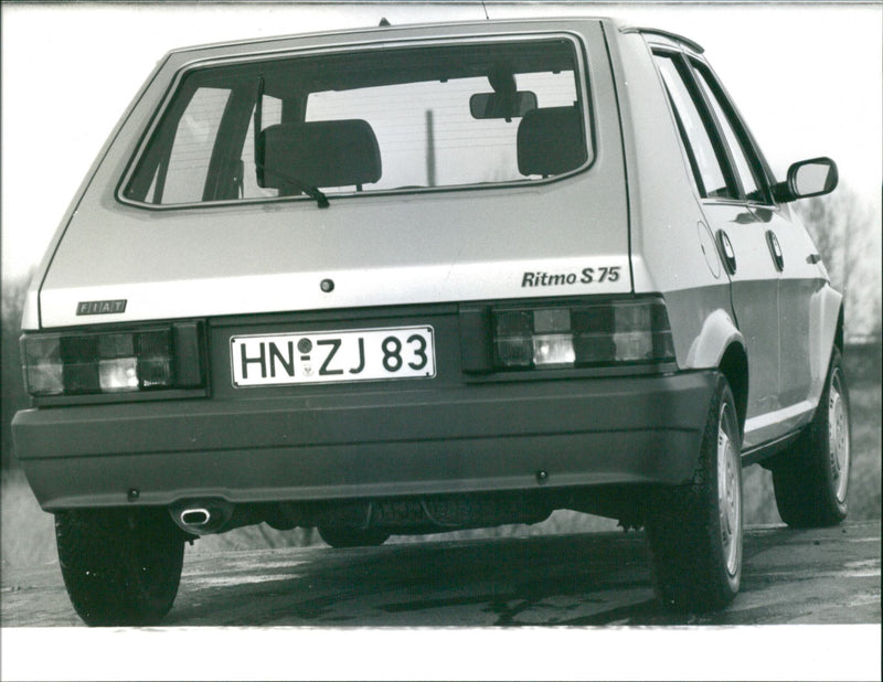 Fiat Ritmo S 75 - Vintage Photograph