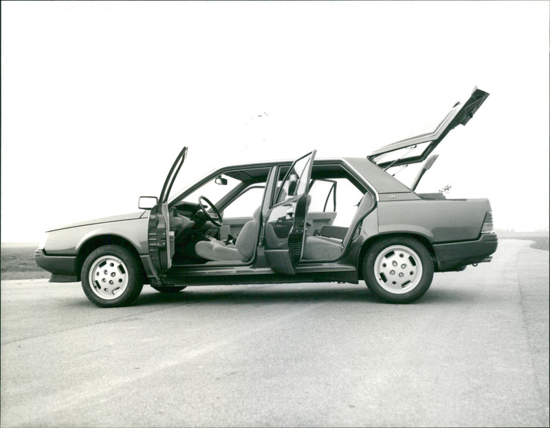 Renault Various Car. - Vintage Photograph