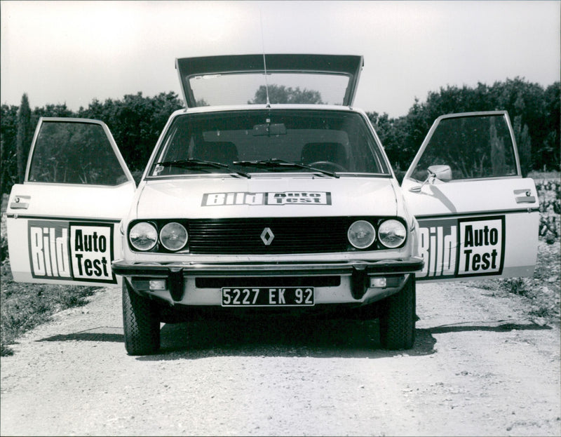 Renault Various Car. - Vintage Photograph