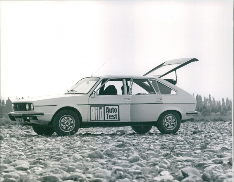 Renault Various Car. - Vintage Photograph