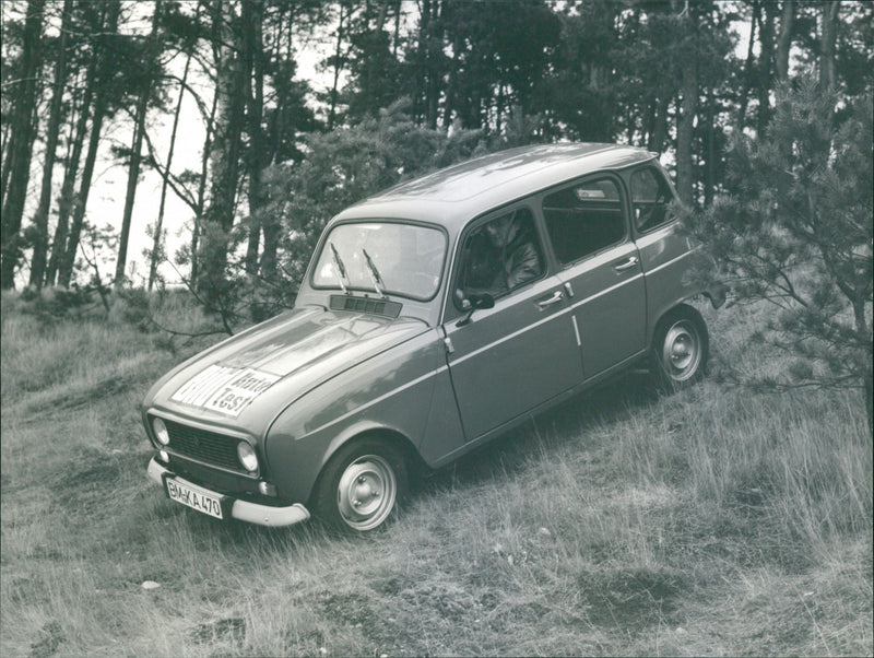 Renault - Vintage Photograph