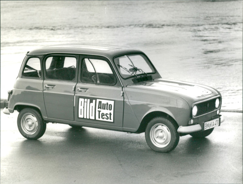 Renault - Vintage Photograph