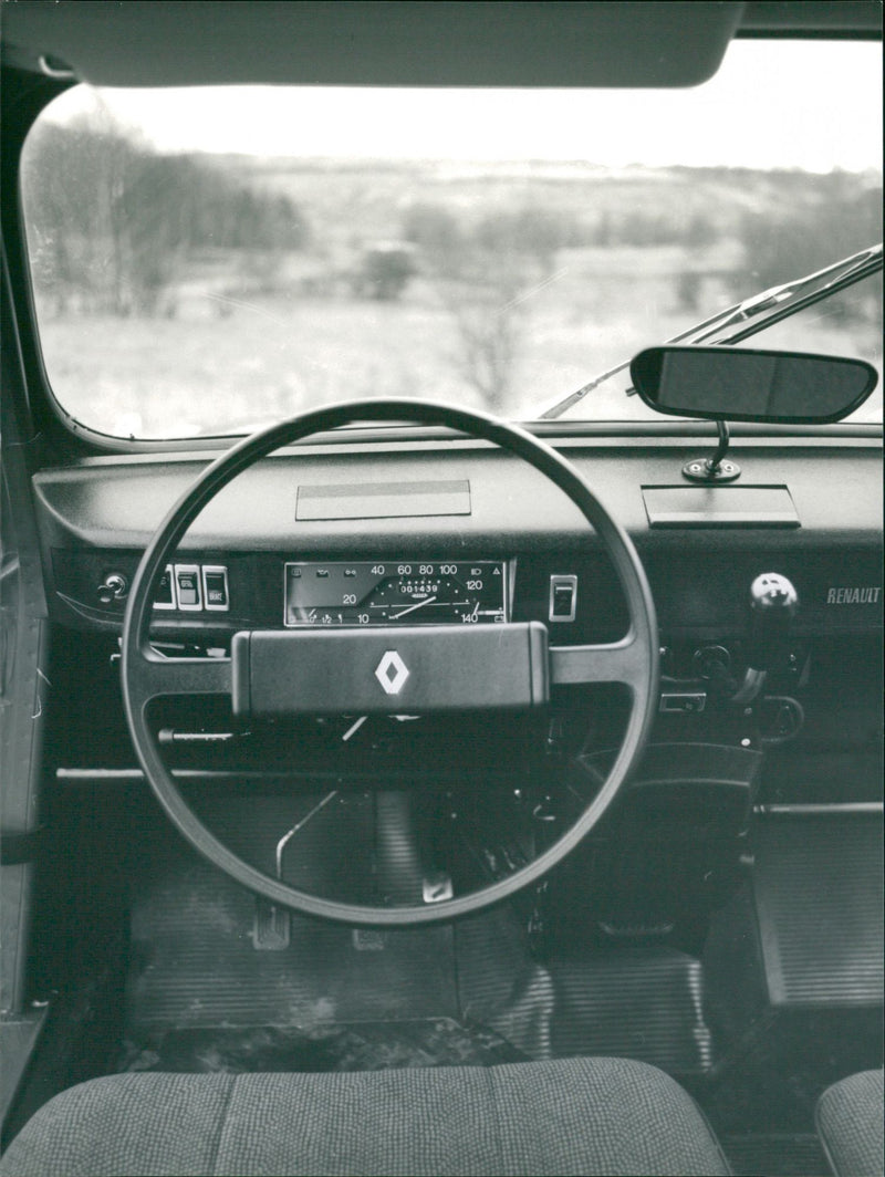 Renault - Vintage Photograph