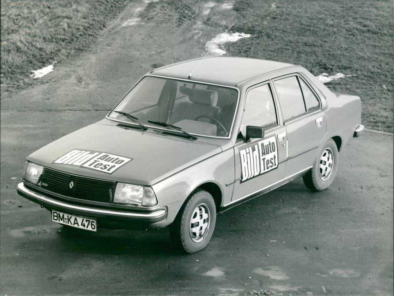 Renault Varius - Vintage Photograph