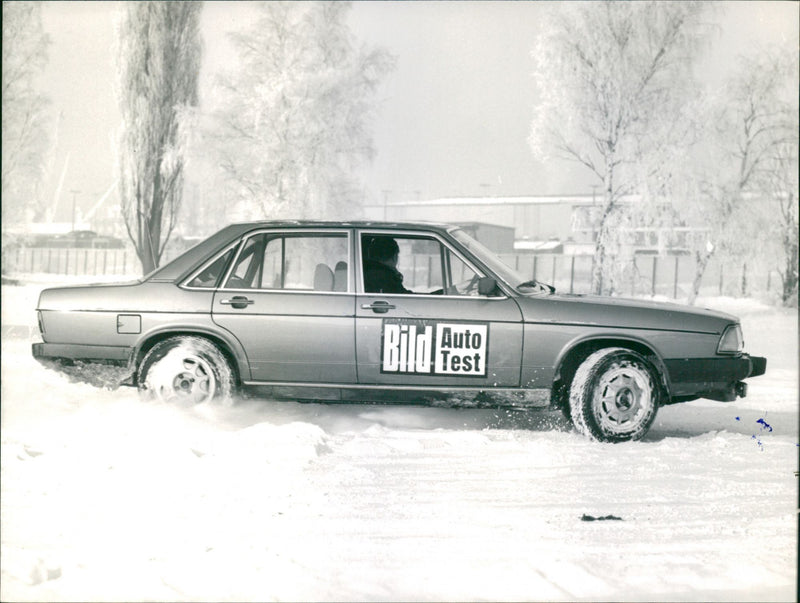 Audi 100 CD 5E. - Vintage Photograph
