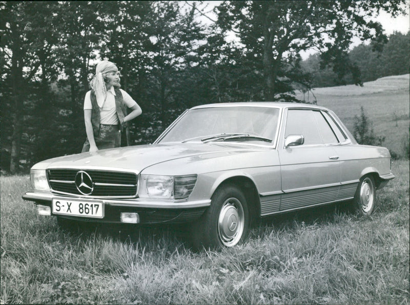 Mercedes-Benz 350 SLC - Vintage Photograph