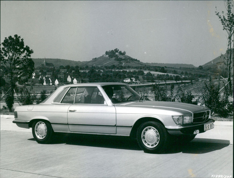 Mercedes-Benz 450 - Vintage Photograph