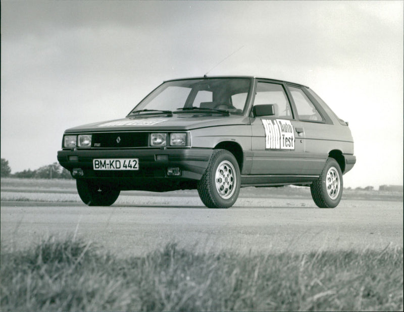 Renault - Vintage Photograph