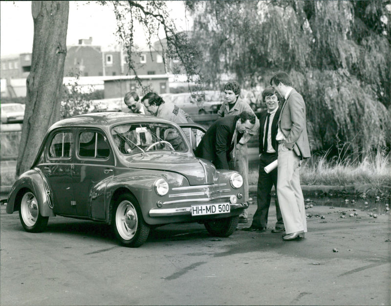 Renault 4CV (1946-1961) - Vintage Photograph