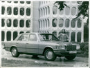 Mercedes-Benz 450 SE - Vintage Photograph