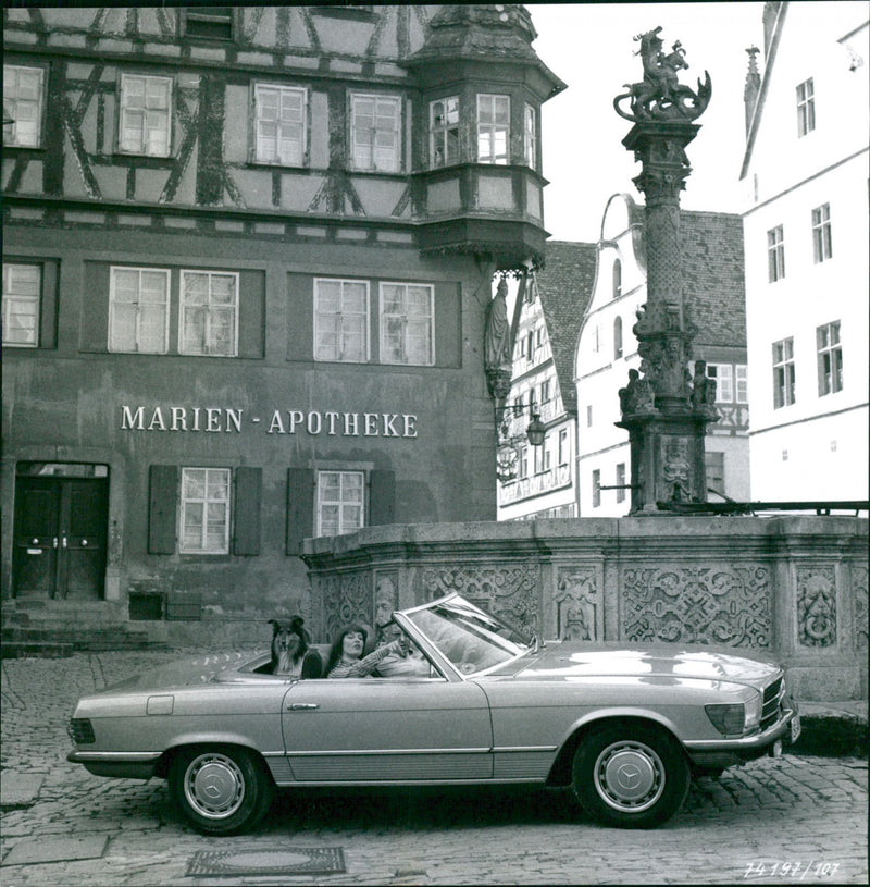 1974 Mercedes-Benz 280 SL Cabriolet - Vintage Photograph