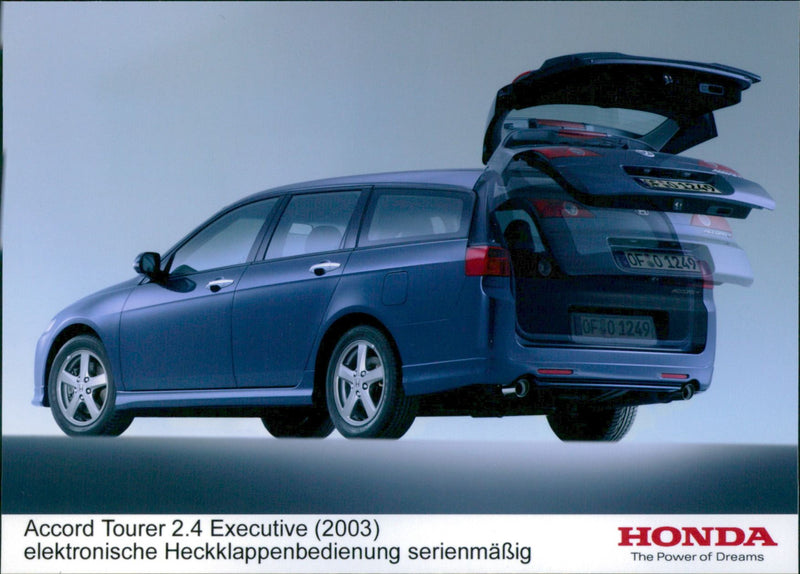 Honda Accord Tourer 2.4 Executive (2003) - Vintage Photograph