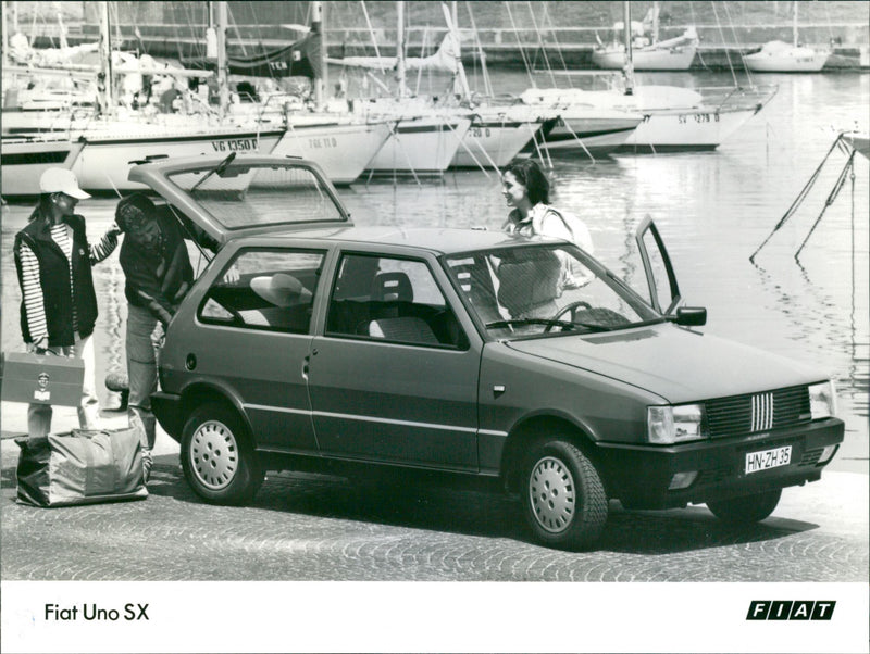 Fiat Uno SX - Vintage Photograph