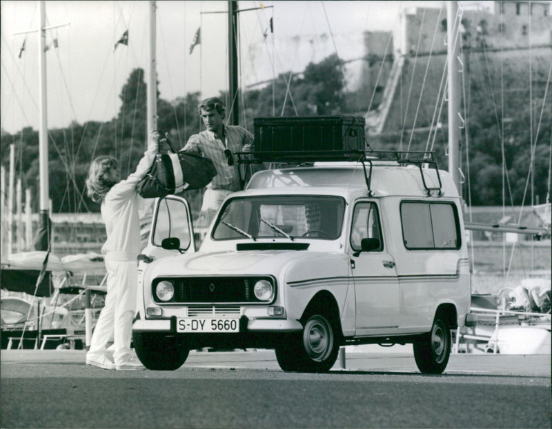 Renault - Vintage Photograph