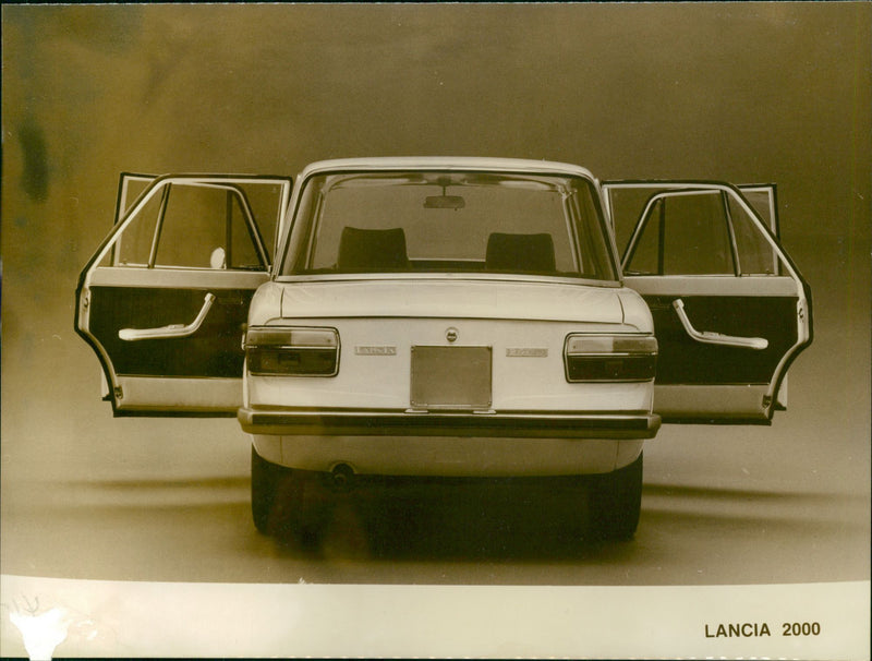 Lancia 2000 - Vintage Photograph