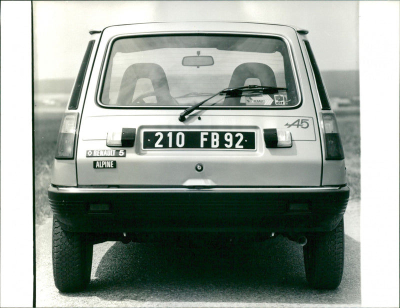 Renault 5 Alpine - Vintage Photograph