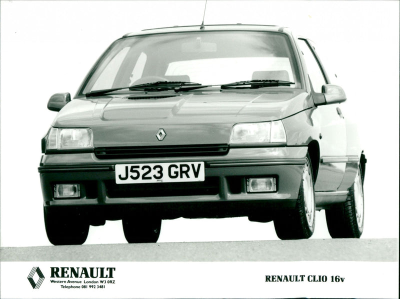 Renault Clio 16v - Vintage Photograph