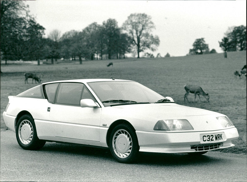 Renault GTA V6 Turbo - Vintage Photograph