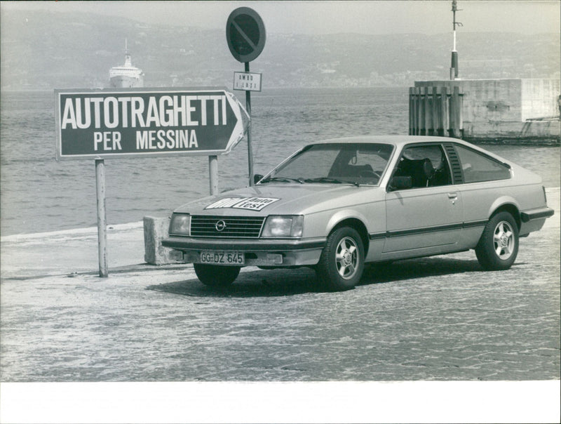 Opel. - Vintage Photograph